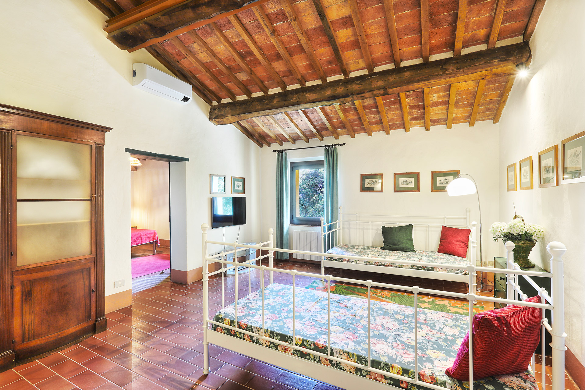 Holiday apartments Villa e Fattoria di Radi Siena