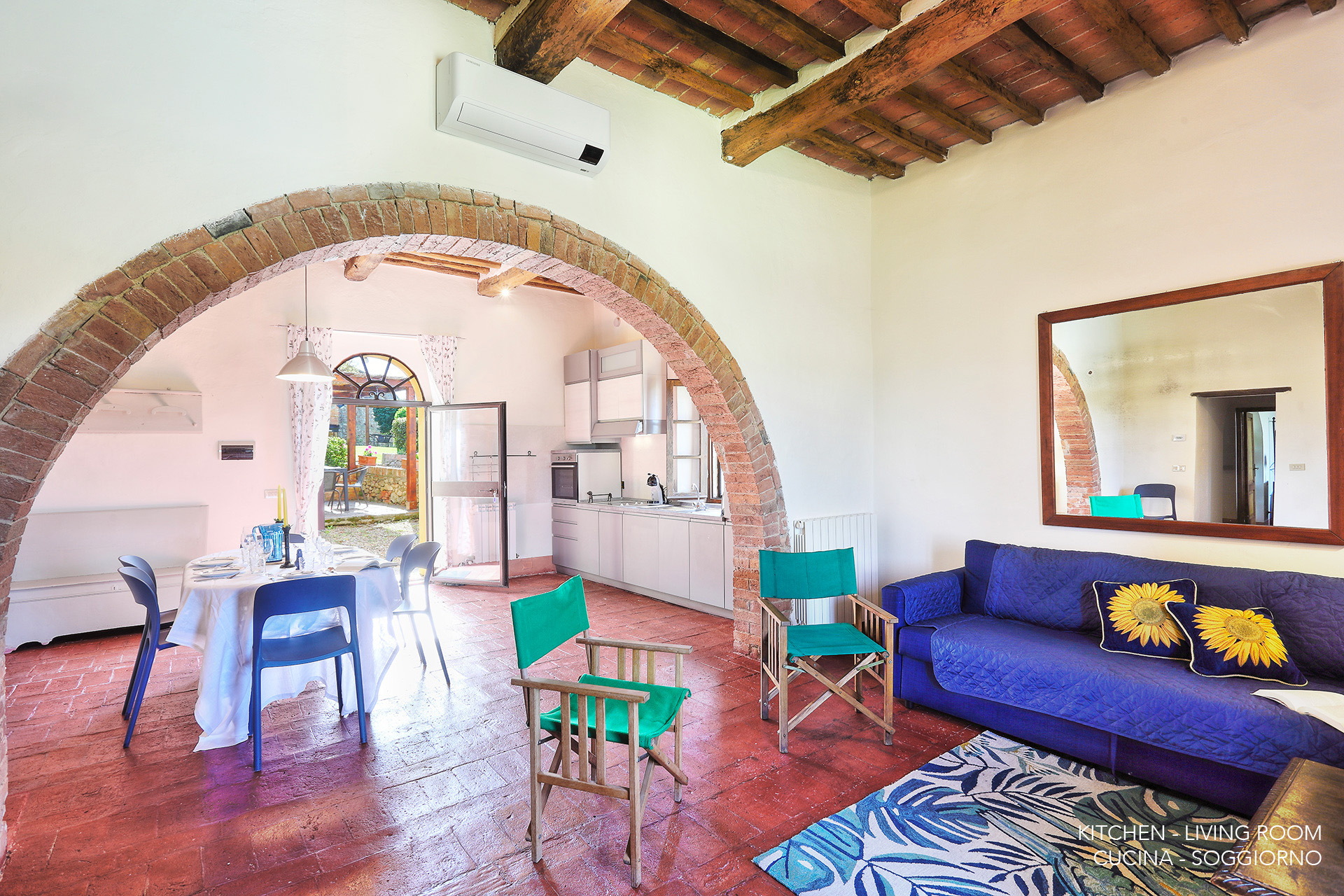 Holiday apartments Villa e Fattoria di Radi Siena